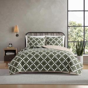 Eddie Bauer – Quilt Set, Super Soft Bedding with Matching Sham, Silky Smooth & Breathable, Classic Home Essentials (Alani Island Conversation Beige, Twin)(Diamond Floral Green)