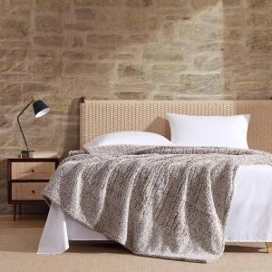 Eddie Bauer – Twin Heated Blanket, Ultra-Soft Rib Plush Throw Blanket with Solid Sherpa Reverse, Knitted Bedding with 10 Heat Settings & Auto Shut-Off (Lookout Mountain Grey)(Lookout Mountain Brown)